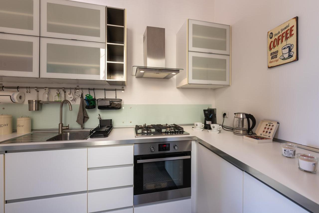 Shanti Holiday House Палермо Екстериор снимка